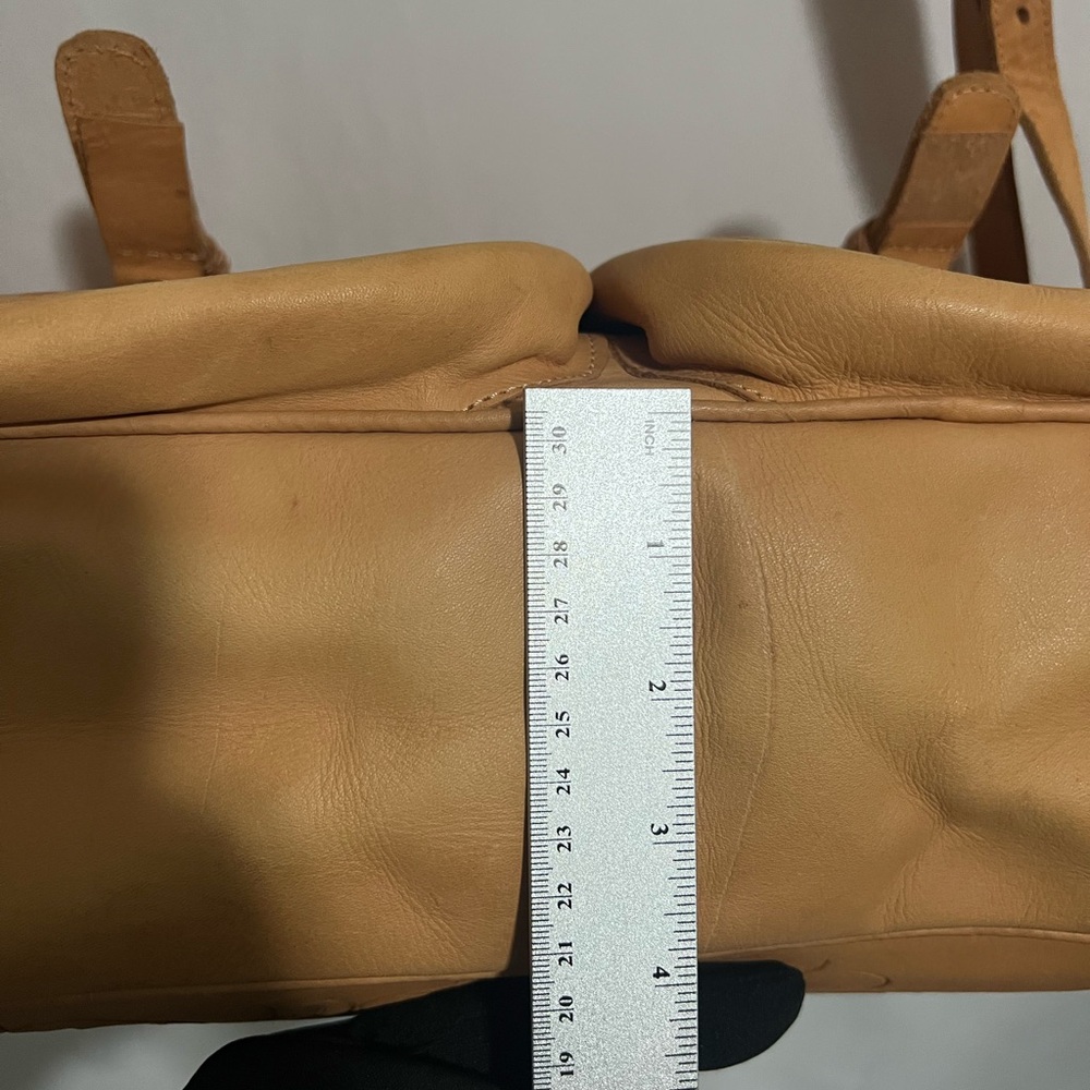 Sergios Collection Embossed Shoulder Bag - Picture 12 of 14